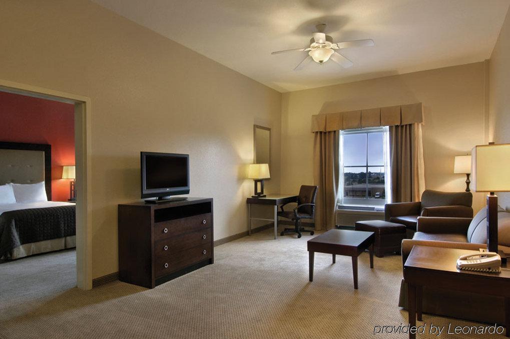 Hotel By Ihg Batesville
