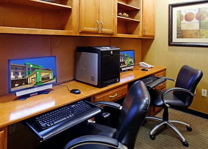 Holiday Inn Hotels Batesville By Ihg